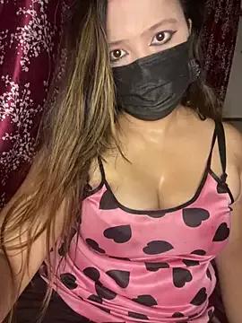 Flirty_queen from StripChat is Freechat