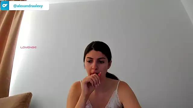Fountainsquirtalexandra from StripChat is Freechat