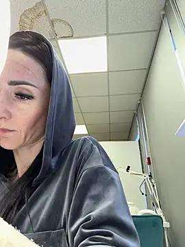 Foxy-li from StripChat is Freechat