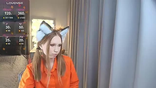 FoxyMira from StripChat is Freechat