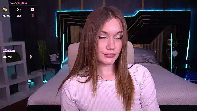Check-out your craziest wishes with our pick of gaming cams models, featuring big knockers, round tails and tight twats.