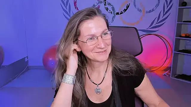 FridaTander from StripChat is Freechat