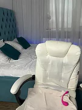 Funnyy__bunny from StripChat is Freechat