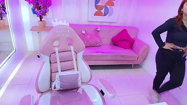 Check-out your craziest wishes with our pick of gaming cams models, featuring big knockers, round tails and tight twats.