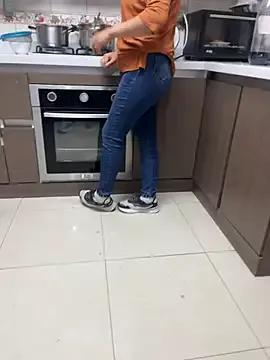 Gaby_kat from StripChat is Freechat