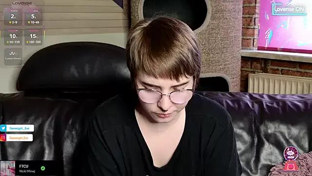 Check-out your craziest wishes with our pick of gaming cams models, featuring big knockers, round tails and tight twats.