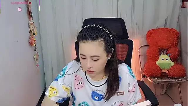 Gege-Wu from StripChat
