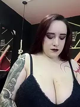 Check-out your craziest wishes with our pick of gaming cams models, featuring big knockers, round tails and tight twats.