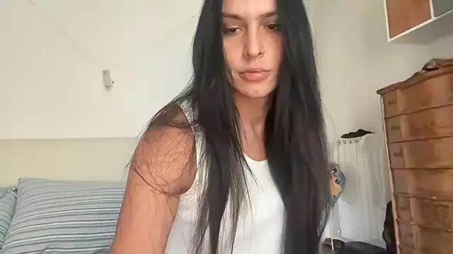 GGmoon81 from StripChat is Freechat