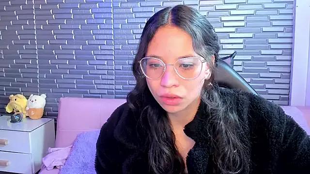 Giaa_rossi from StripChat is Freechat