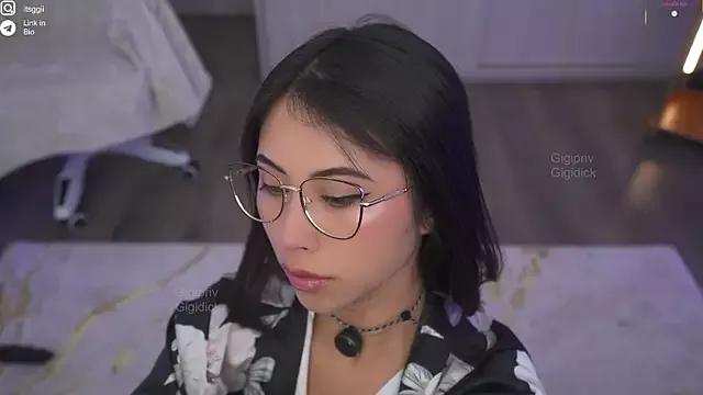 Gigi_ohlala from StripChat is Freechat