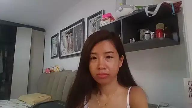 girl-cc from StripChat is Freechat