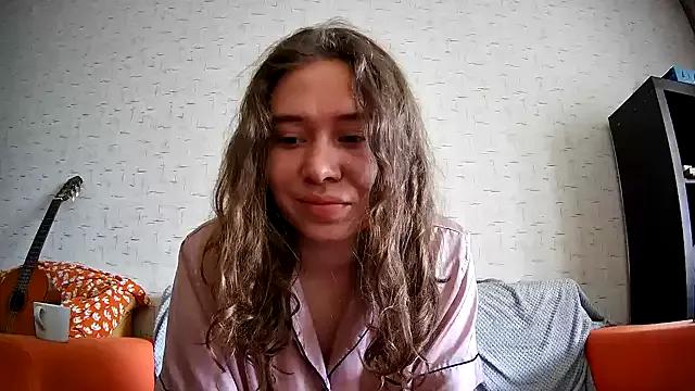 girliemilk from StripChat is Freechat