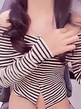 GirlNaughtyFull from StripChat is Freechat