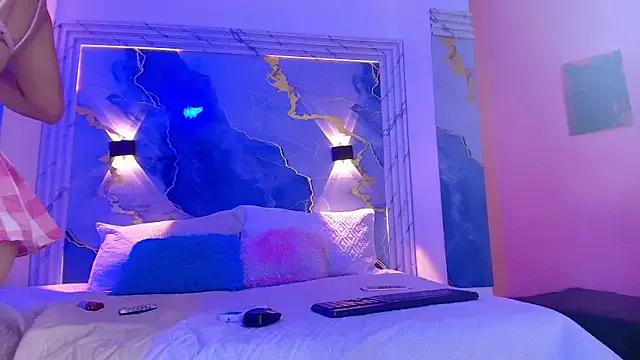 Girls_from_medellin from StripChat is Freechat