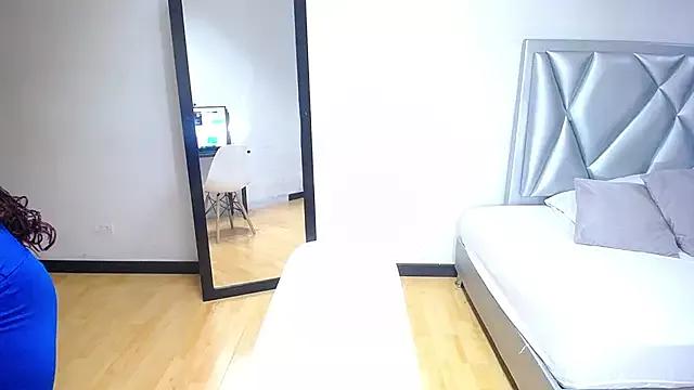 goldenn_ass1 from StripChat is Freechat