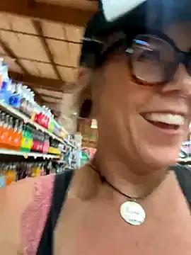 goodgirlbabydoll from StripChat is Freechat