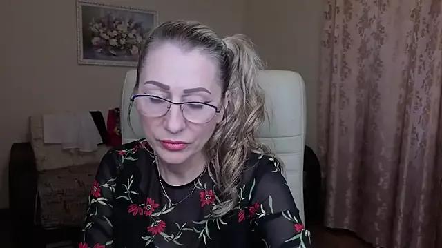 Habibi_Honeyy from StripChat is Freechat