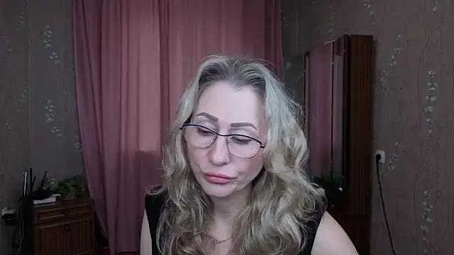 Habibi_Honeyy from StripChat is Freechat