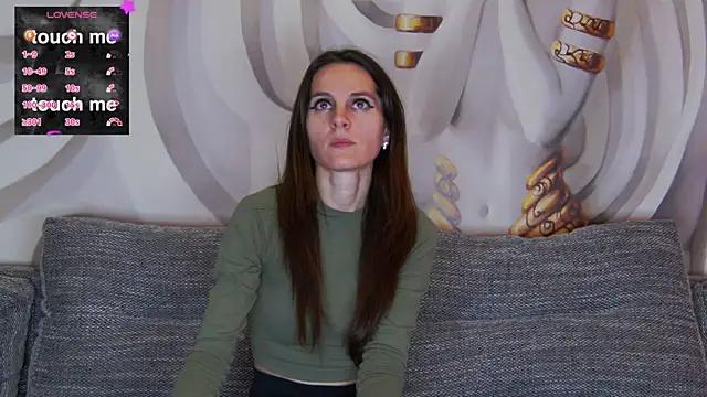 Check-out your craziest wishes with our pick of gaming cams models, featuring big knockers, round tails and tight twats.