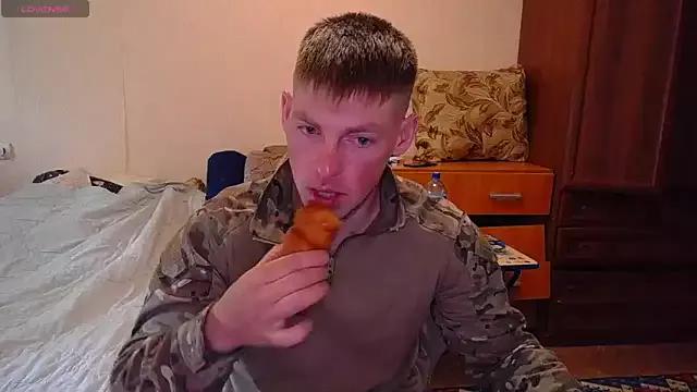 HairyBunny from StripChat is Freechat