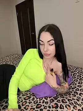 Check-out your craziest wishes with our pick of gaming cams models, featuring big knockers, round tails and tight twats.