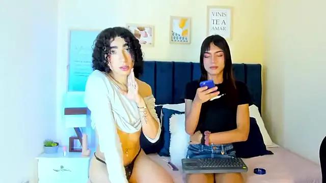 Hanna_Deluxe from StripChat is Freechat