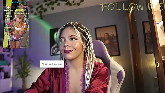 Check-out your craziest wishes with our pick of gaming cams models, featuring big knockers, round tails and tight twats.