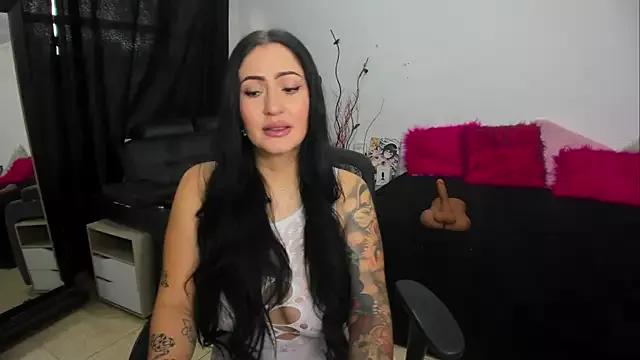 hannahdvil1 from StripChat is Freechat