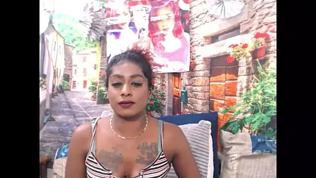 Harl3ysugar4u from StripChat is Freechat