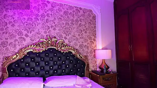 Check-out your craziest wishes with our pick of gaming cams models, featuring big knockers, round tails and tight twats.