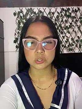HeillyStone from StripChat is Freechat