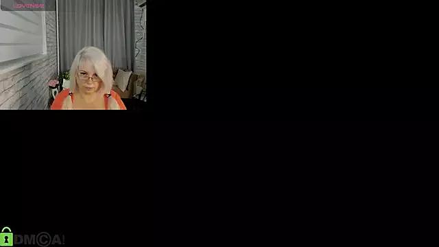 Hella_Fabel from StripChat is Freechat
