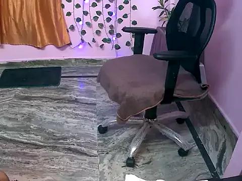 heyy_kiran from StripChat is Freechat