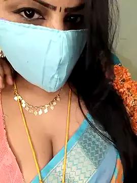 honey-sexy from StripChat is Freechat
