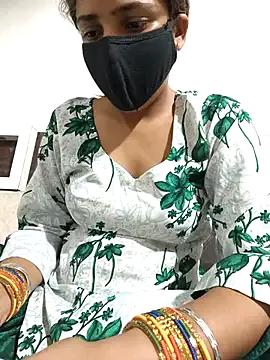honey2sonam from StripChat is Freechat