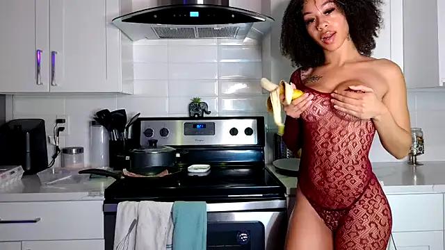 Check-out your craziest wishes with our pick of gaming cams models, featuring big knockers, round tails and tight twats.