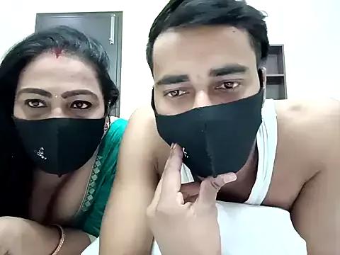 Photos of horny_milf_couple from StripChat is Freechat