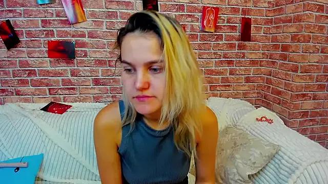 Hot___Jess from StripChat is Freechat