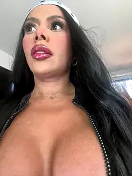 Check-out your craziest wishes with our pick of gaming cams models, featuring big knockers, round tails and tight twats.