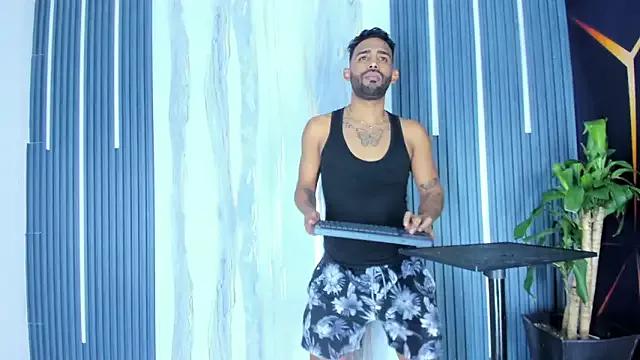 hot_princes_ from StripChat is Freechat