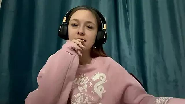 Check-out your craziest wishes with our pick of gaming cams models, featuring big knockers, round tails and tight twats.