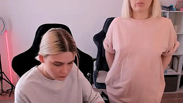 hotblonds from StripChat is Freechat