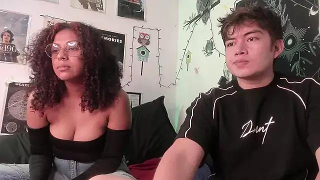 hothoneychile from StripChat is Freechat