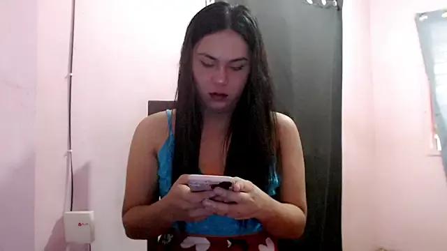 Hottie_Kiraxx from StripChat is Freechat