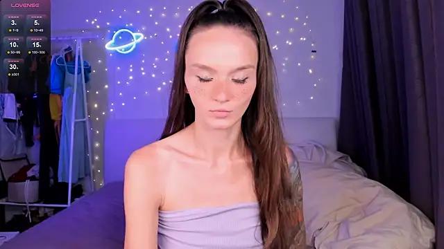 Check-out your craziest wishes with our pick of gaming cams models, featuring big knockers, round tails and tight twats.