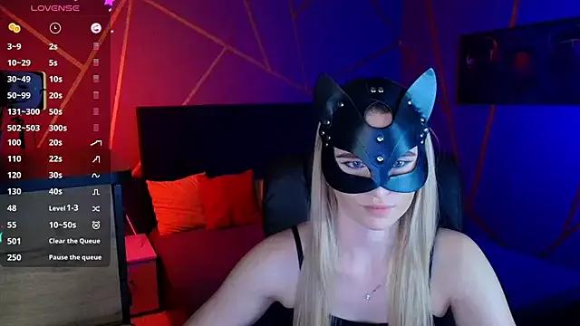 HotWildCat from StripChat is Freechat