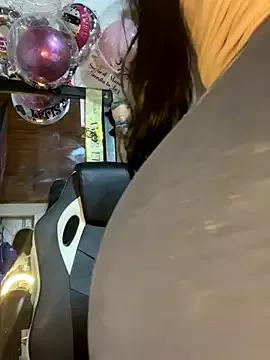 Im_Johanna from StripChat is Freechat