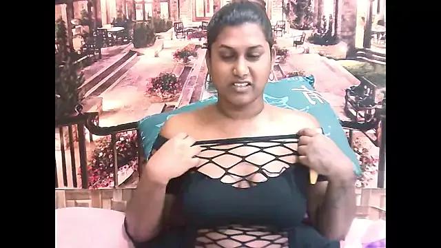 IndianChocolatepie4u from StripChat is Freechat