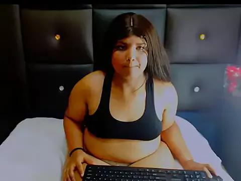 IndianFoxyXXX from StripChat is Freechat